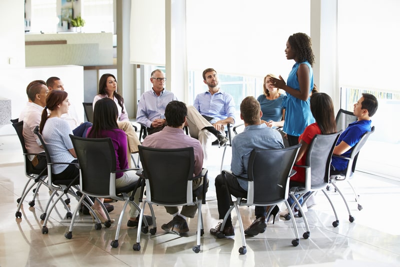 cultura empresarial reuniao de equipe