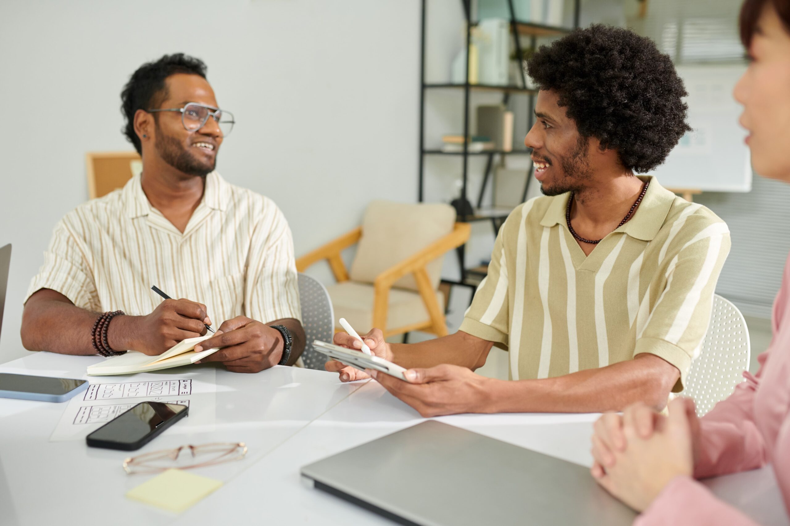 feedback-positivo-reuniao-equipe